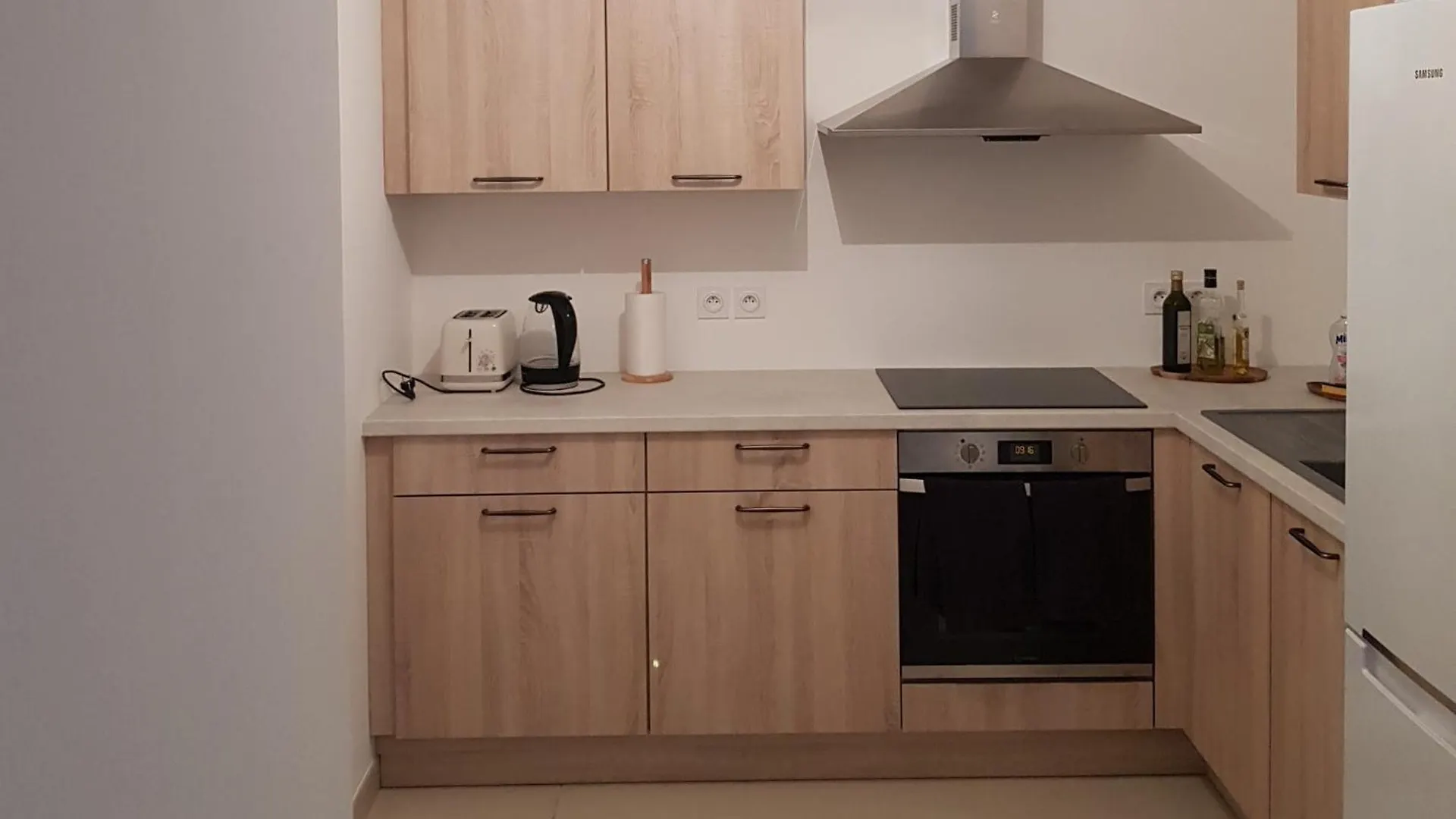 Cosy New Studio Close To Airport, Un, Palexpo ! Ferney-Voltaire Apartment